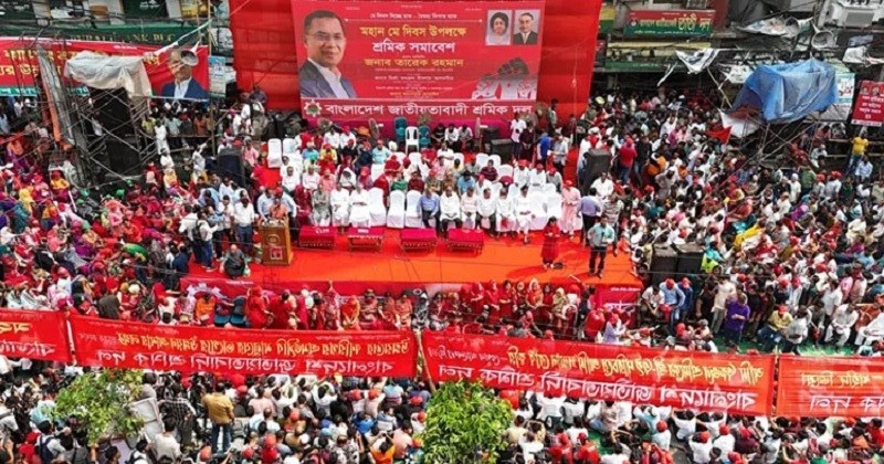 ঢাকায় ‘প্রধানমন্ত্রী’ তারেক রহমানের প্রথম জনসভা, নয়াপল্টনে নেতাকর্মীদের ঢল